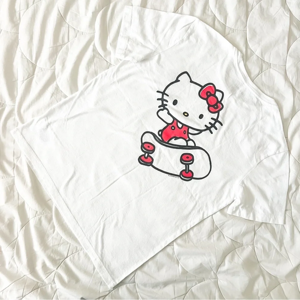 Old Navy Girls Hello Kitty Skateboard T-Shirt, Size XL (14-16)
